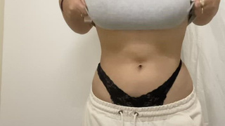 OnlyFans Hooters nineteen Years Old GIF